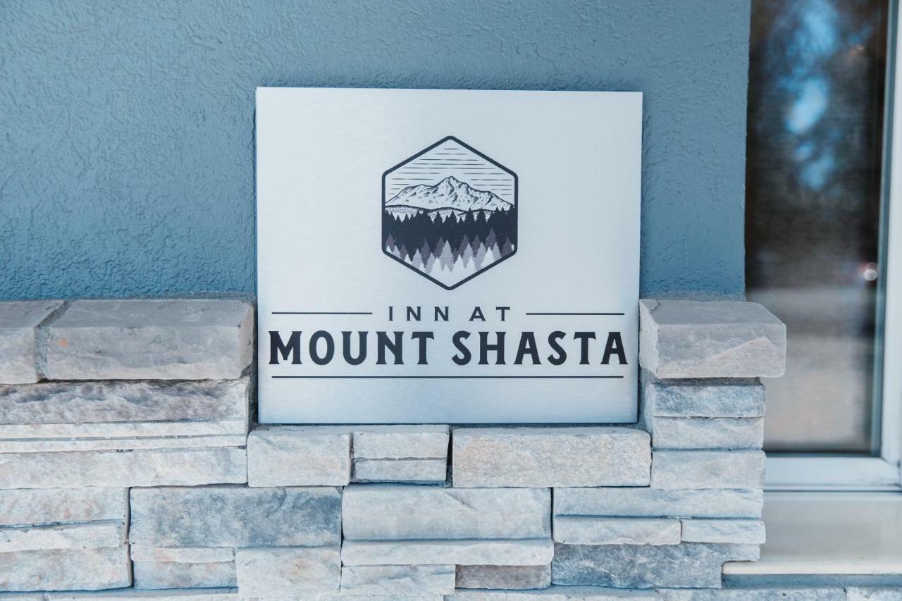 Inn At Mount Shasta Extérieur photo